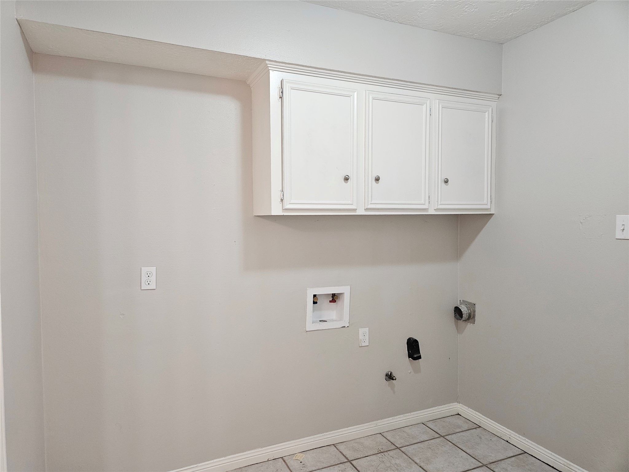 6126 Inway Drive Spring, TX 77389 - Photo 25 of 27 a view of an empty room