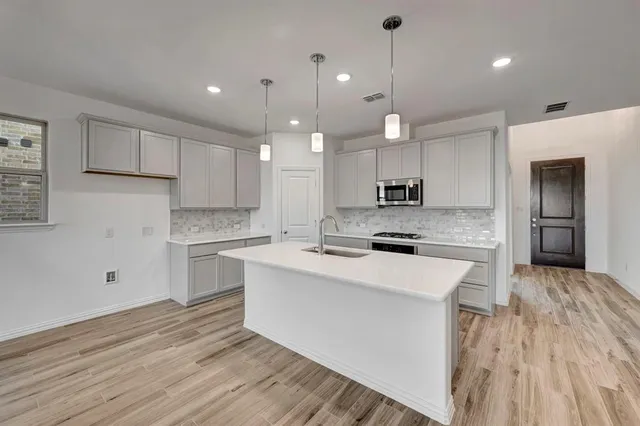 $549,990 | 3704 Water Lily Way, Prosper, TX 75078