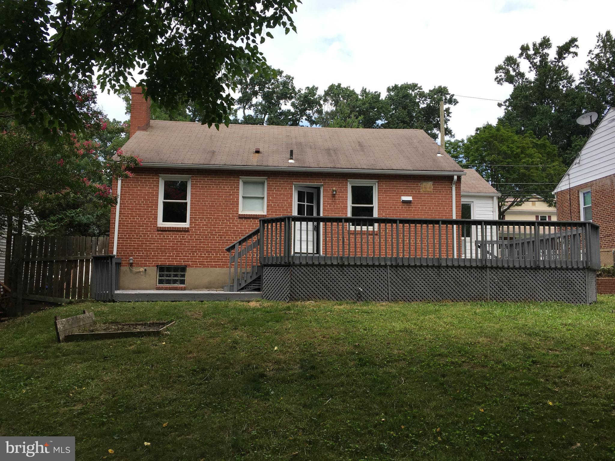 Exterior (Rear)