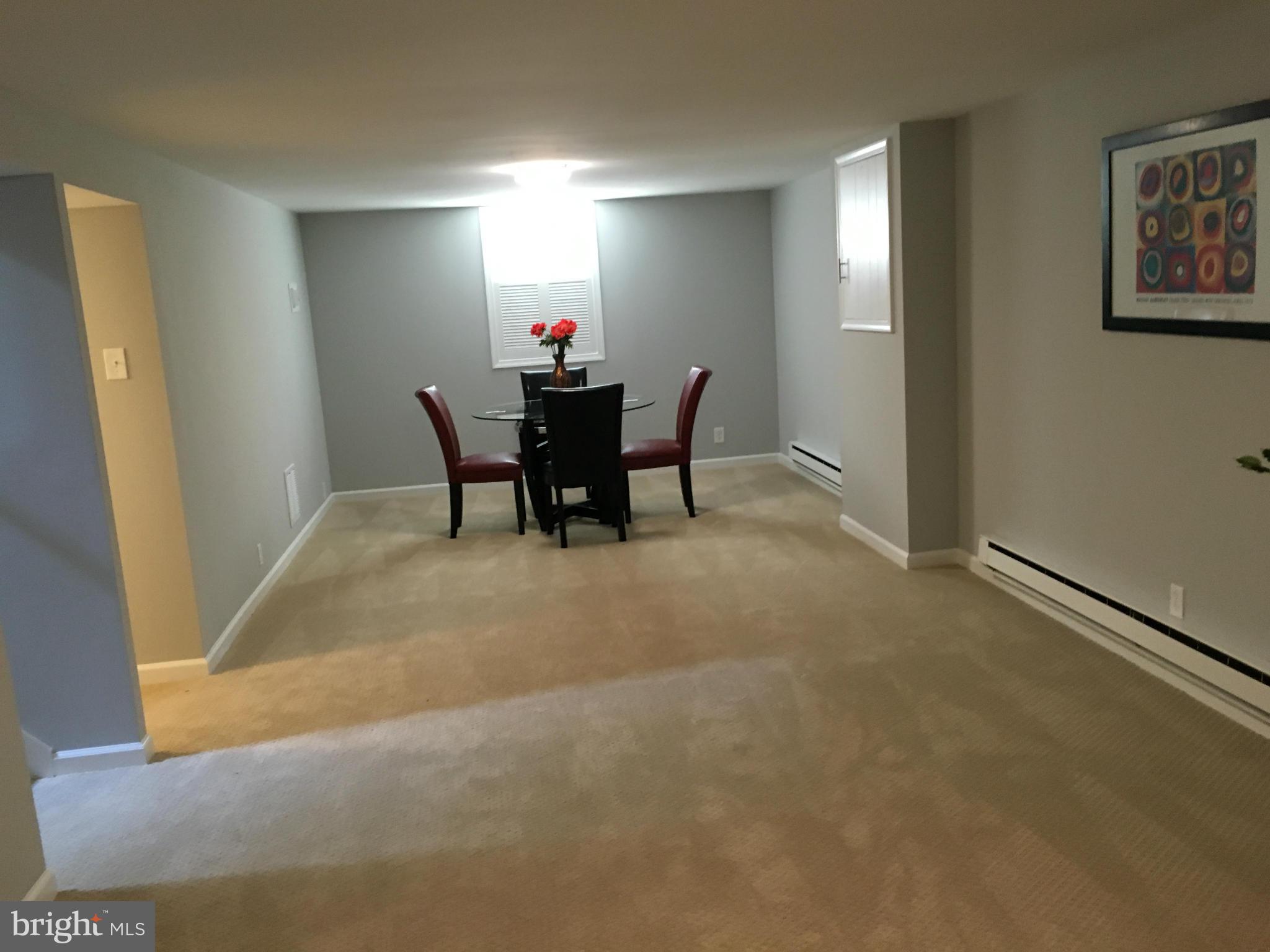 2910 Dawson Avenue Silver Spring, MD 20902 - Photo 14 of 19 Family Room