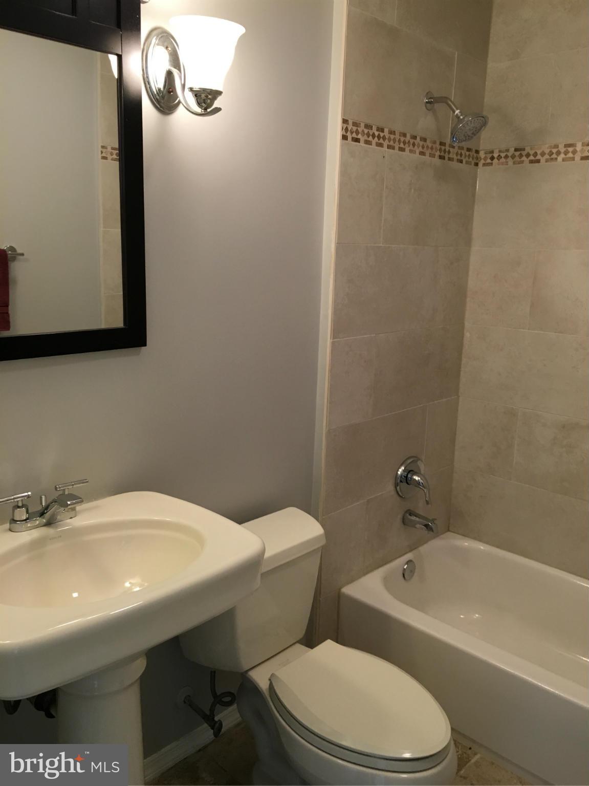 2910 Dawson Avenue Silver Spring, MD 20902 - Photo 17 of 19 Bath