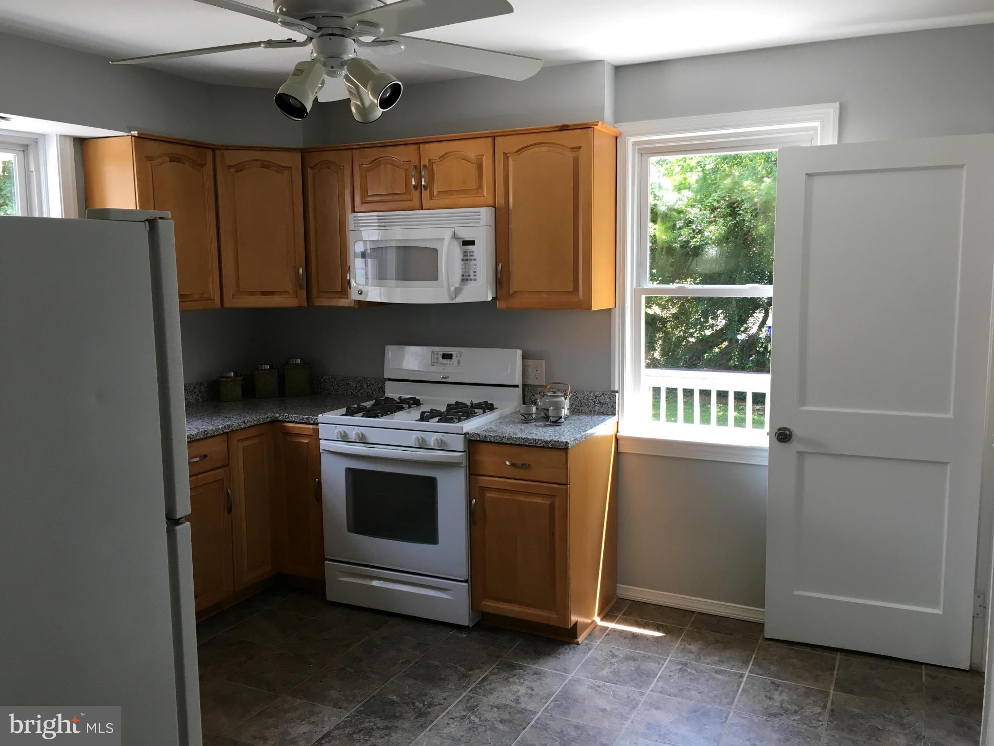 2910 Dawson Avenue Silver Spring, MD 20902 - Photo 8 of 19 Kitchen