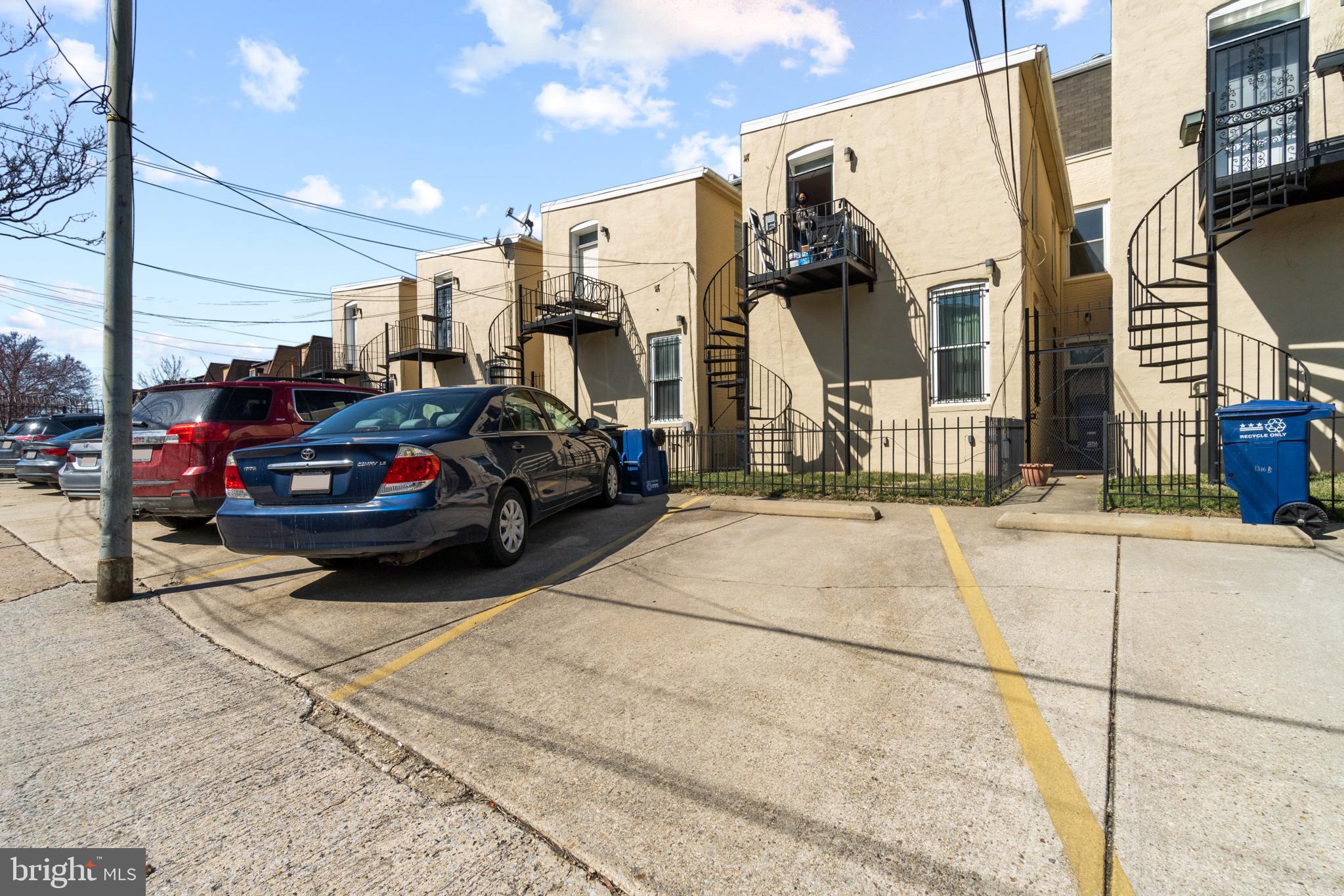 1318 S Street Northwest, Unit B Washington, DC 20009 - Photo 29 of 30