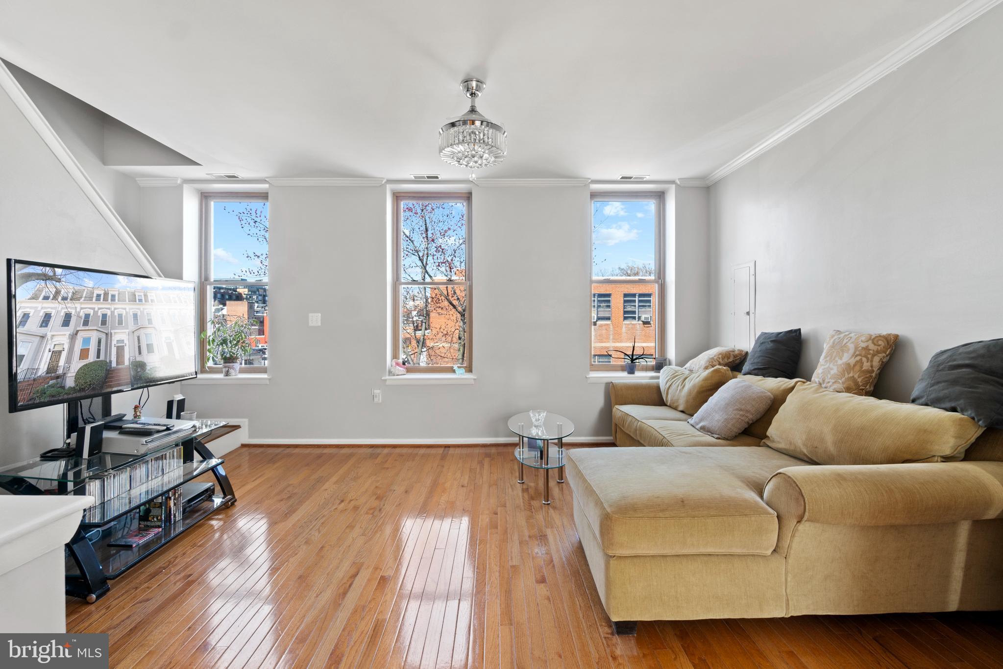 1318 S Street Northwest, Unit B Washington, DC 20009 - Photo 5 of 30