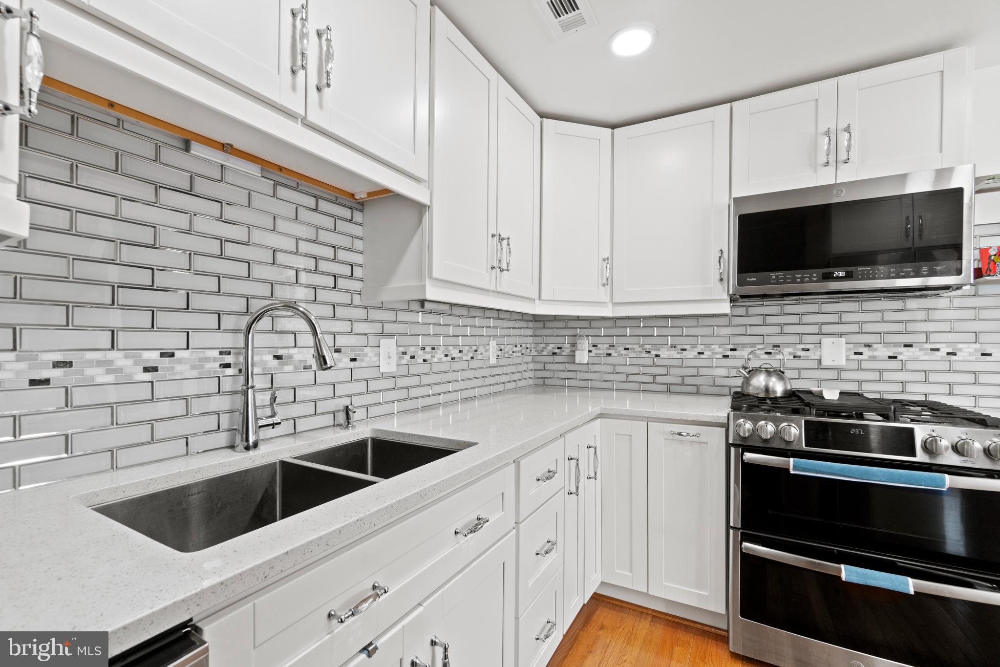 1318 S Street Northwest, Unit B Washington, DC 20009 - Photo 9 of 30