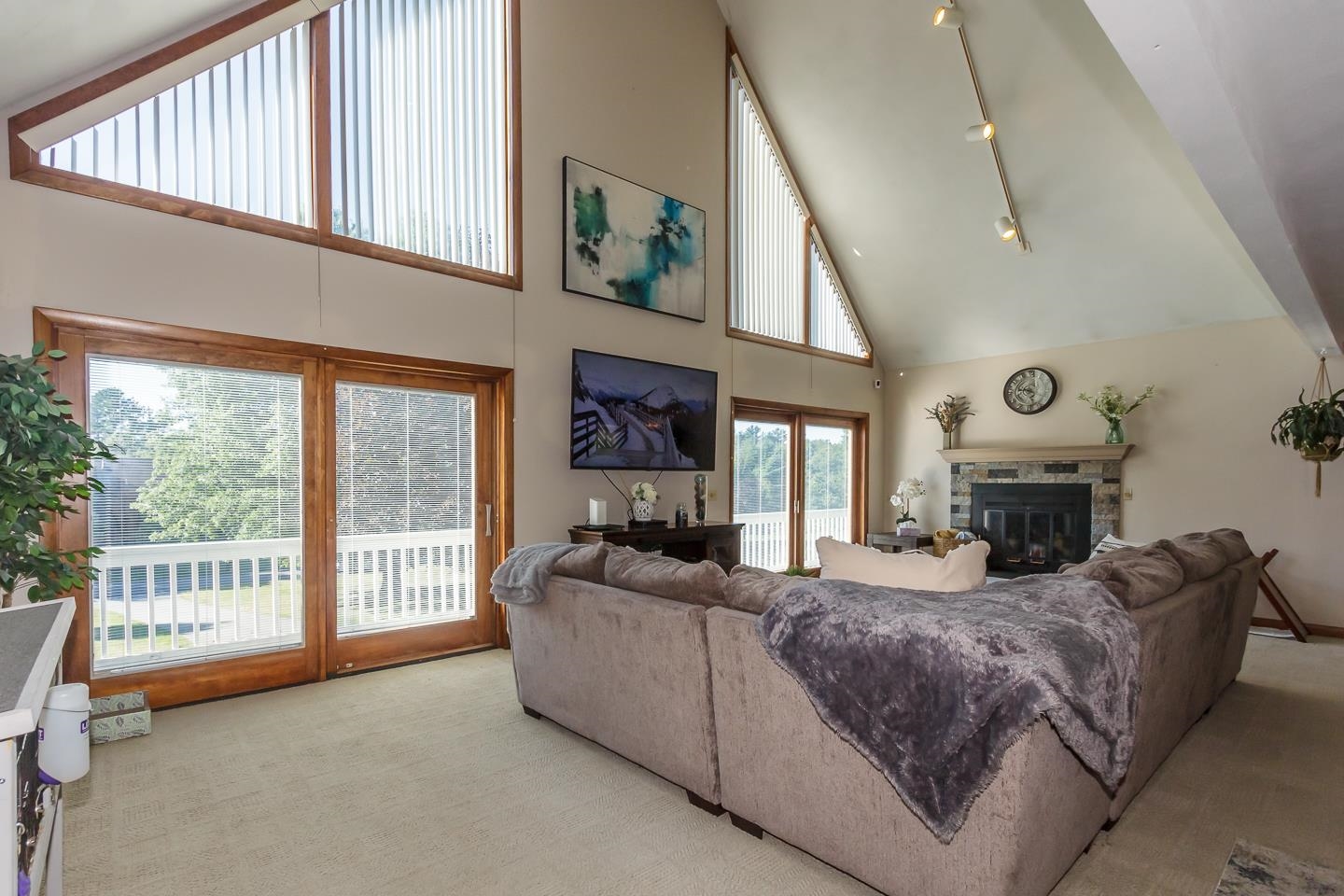 40 Beverly Drive Hampstead, NH 03841 - Photo 10 of 40