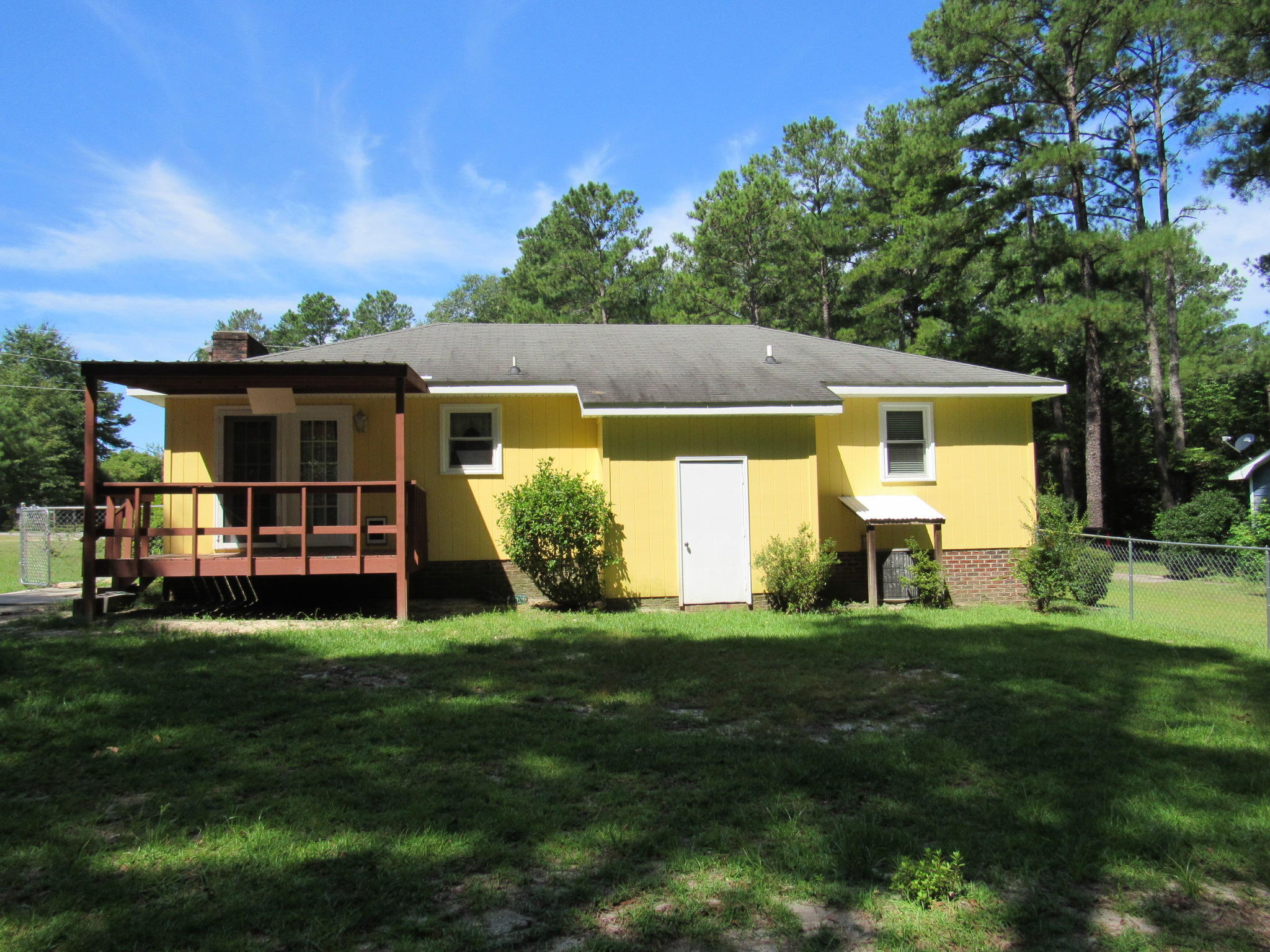 1813 Baker Street Rockingham, NC 28379 - Photo 5 of 18 IMG_0725
