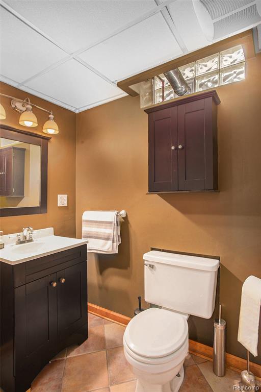 2105 Derby Road Troy, MI 48084 - Photo 27 of 35