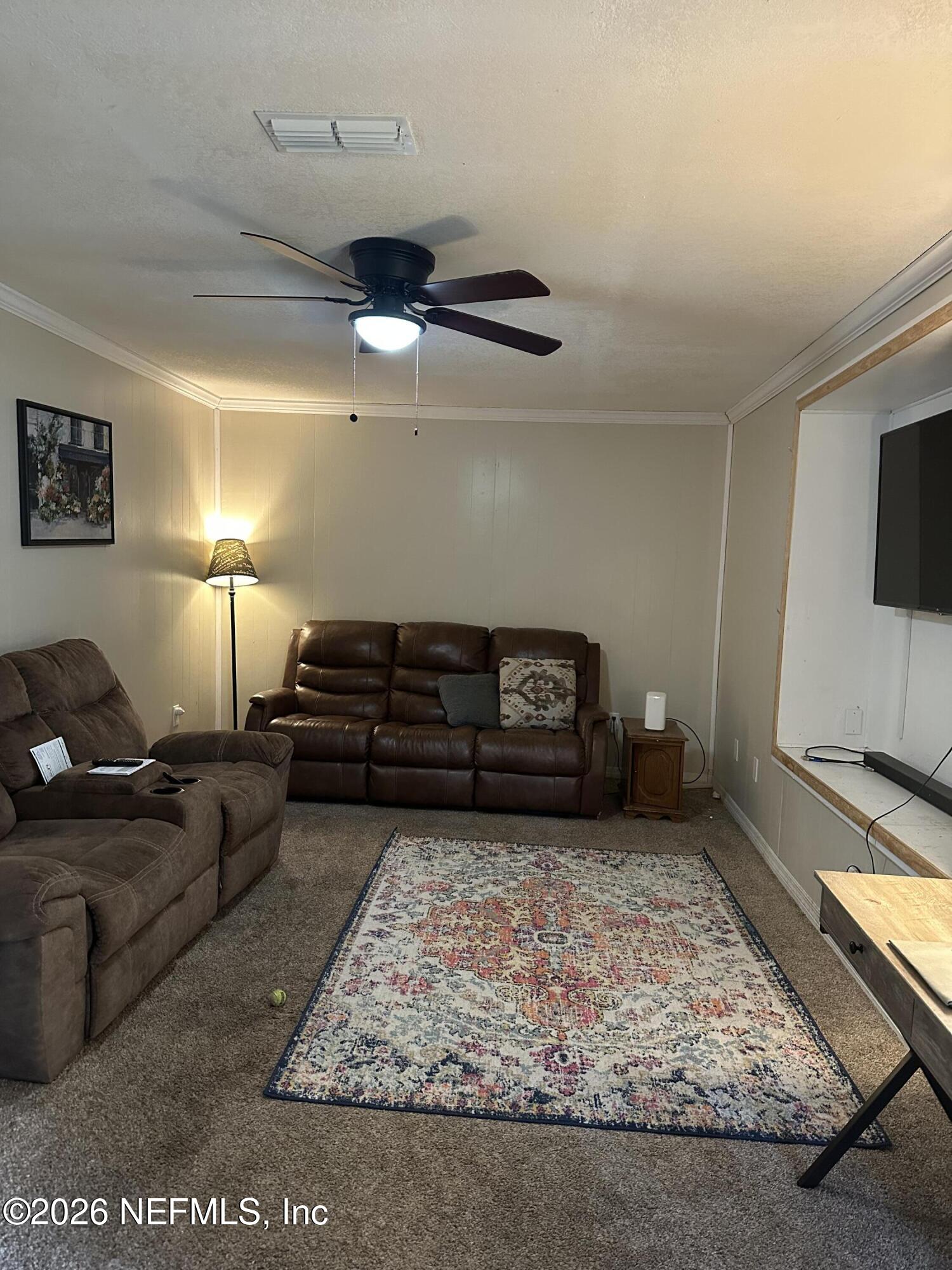 146 Kelly Smith School Road Palatka, FL 32177 - Photo 5 of 14 living room