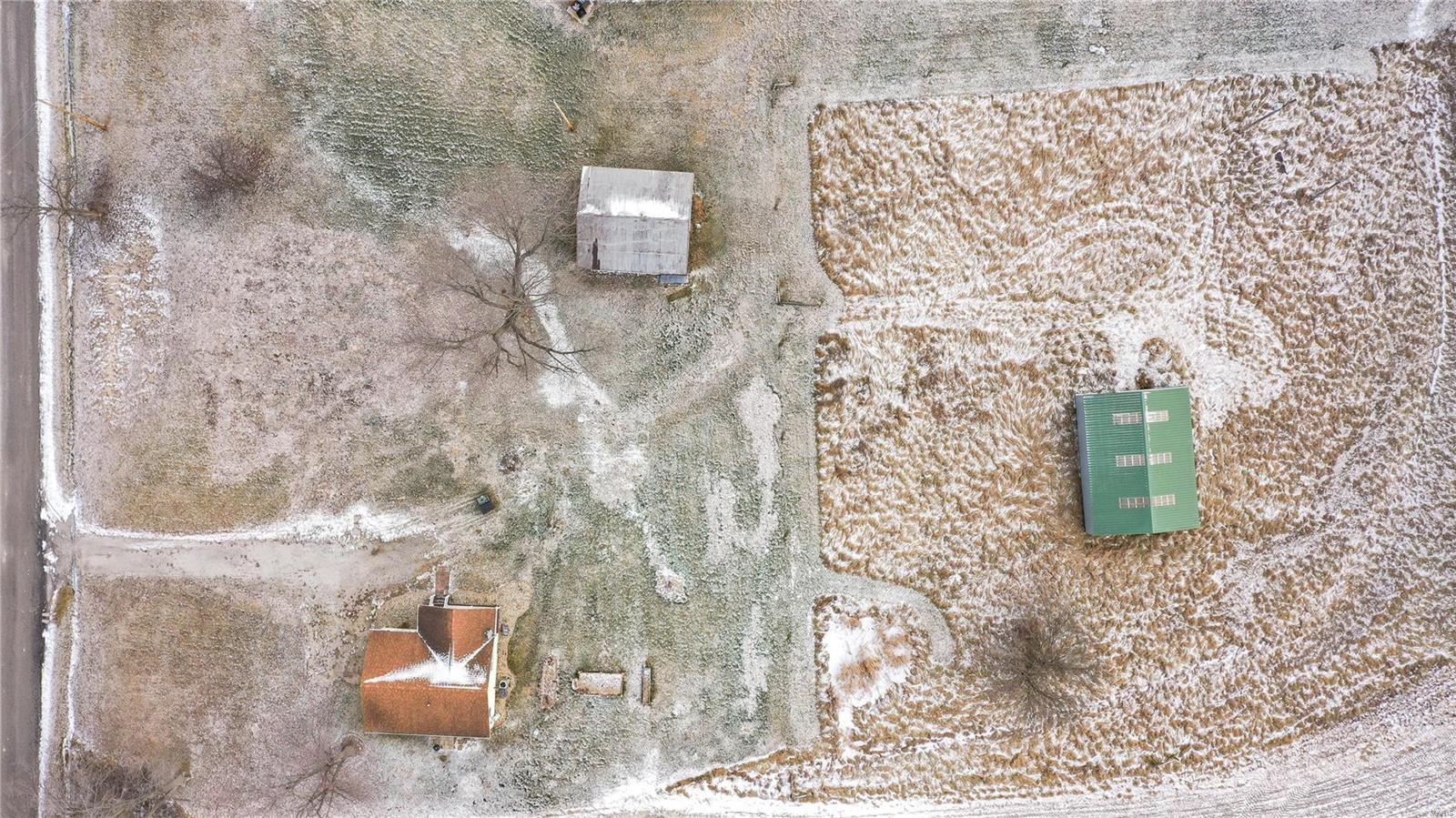 1654 Elevator Road Sorento, IL 62086 - Photo 32 of 41