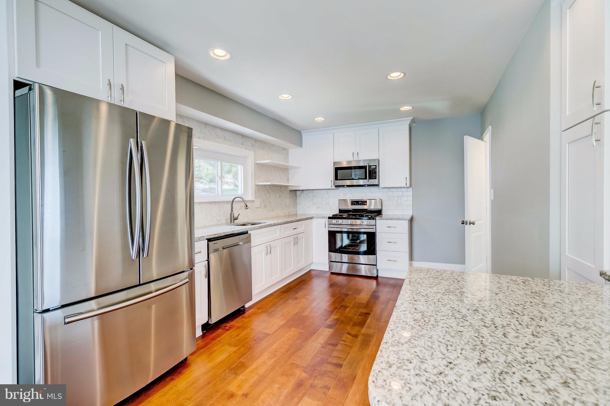 1230 Greystone Road Baltimore, MD 21227 - Photo 8 of 27 Kitchen