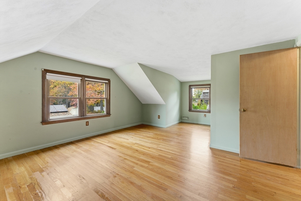 56 Hadley Street Springfield, MA 01118 - Photo 31 of 42