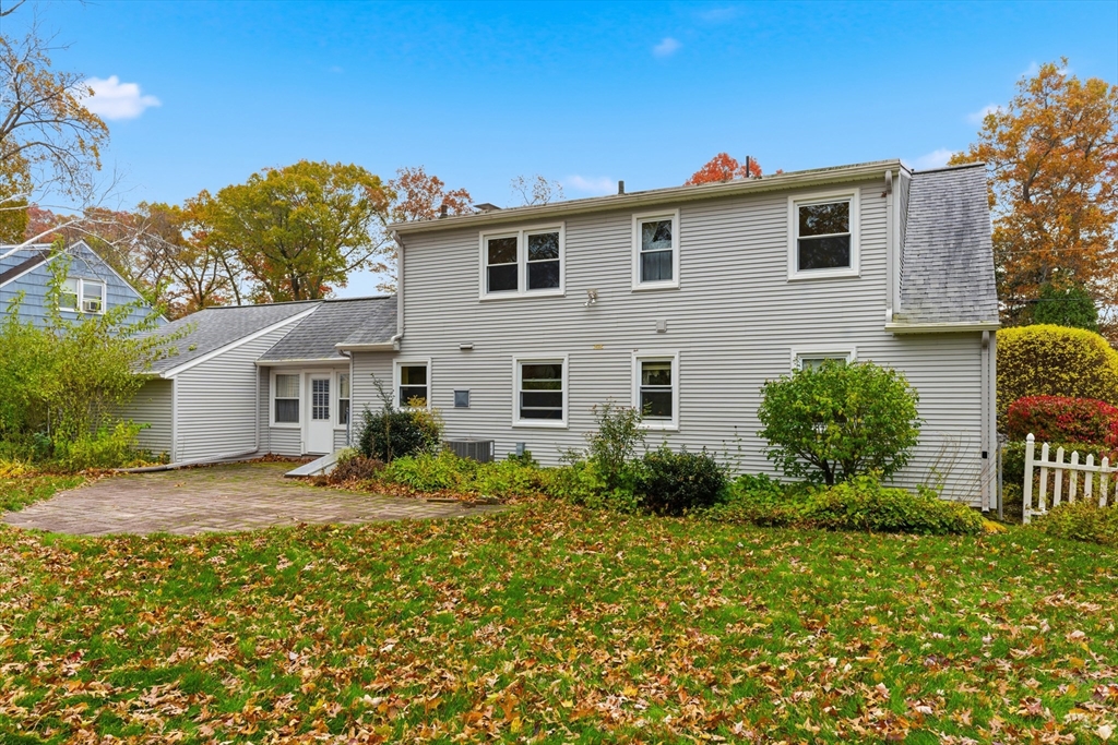 56 Hadley Street Springfield, MA 01118 - Photo 38 of 42