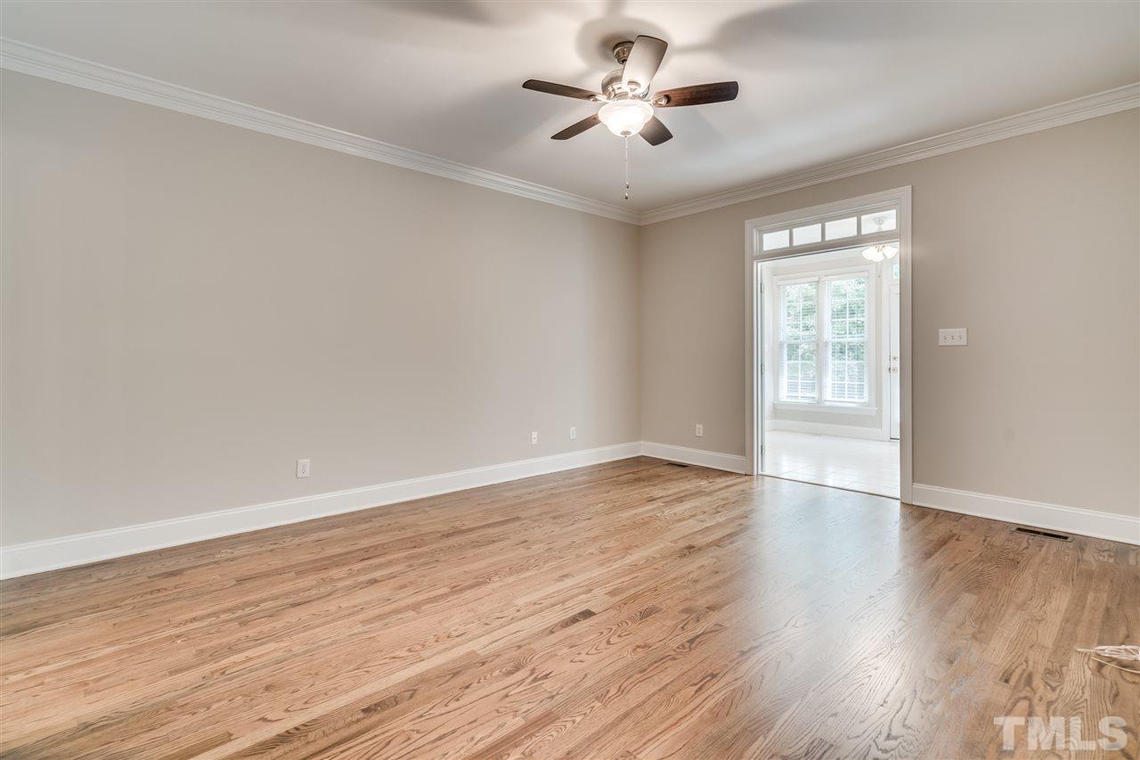 3407 Sir Colleton Court Raleigh, NC 27612 - Photo 16 of 30