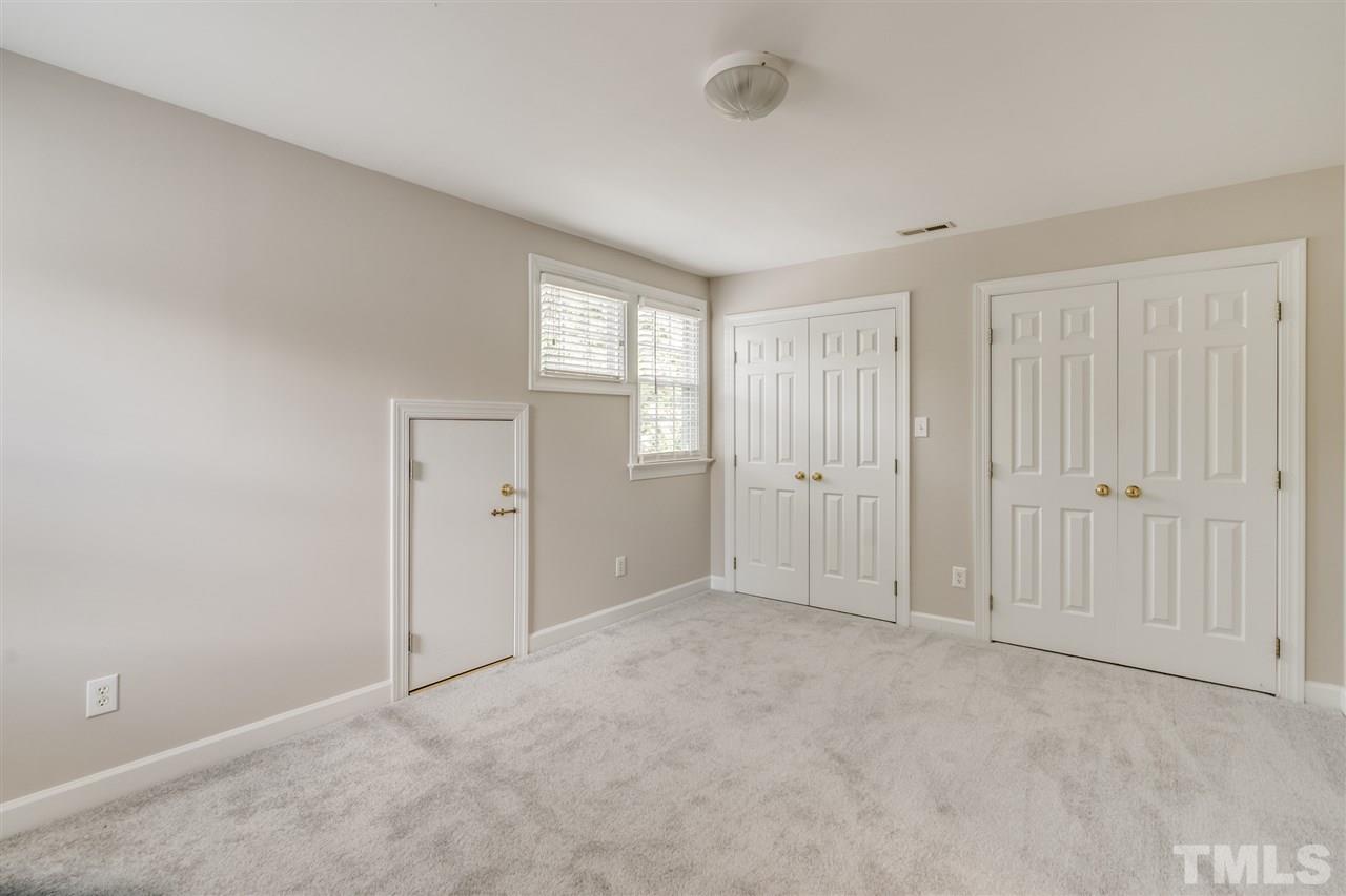 3407 Sir Colleton Court Raleigh, NC 27612 - Photo 23 of 30