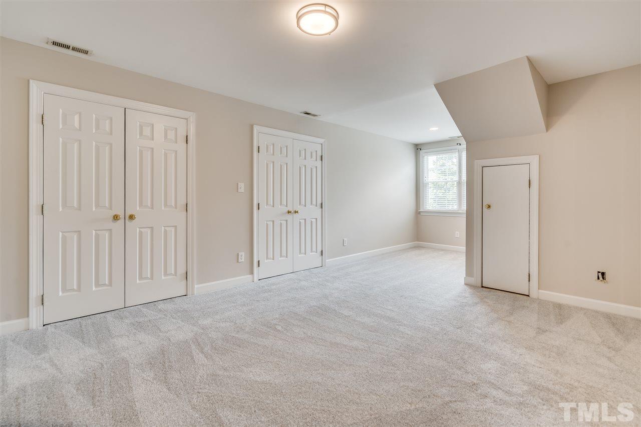 3407 Sir Colleton Court Raleigh, NC 27612 - Photo 25 of 30