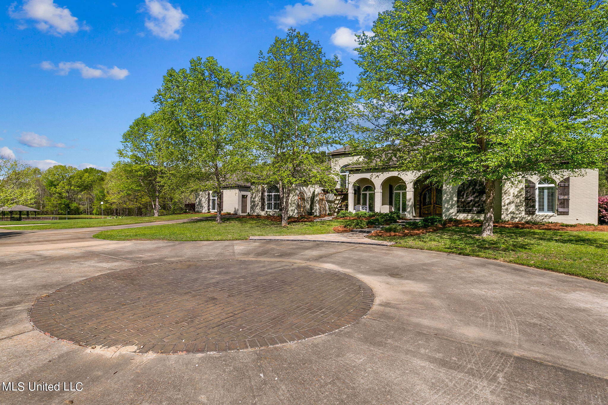 848 Old Agency Road Ridgeland, MS 39157 - Photo 12 of 107 Front of house 1