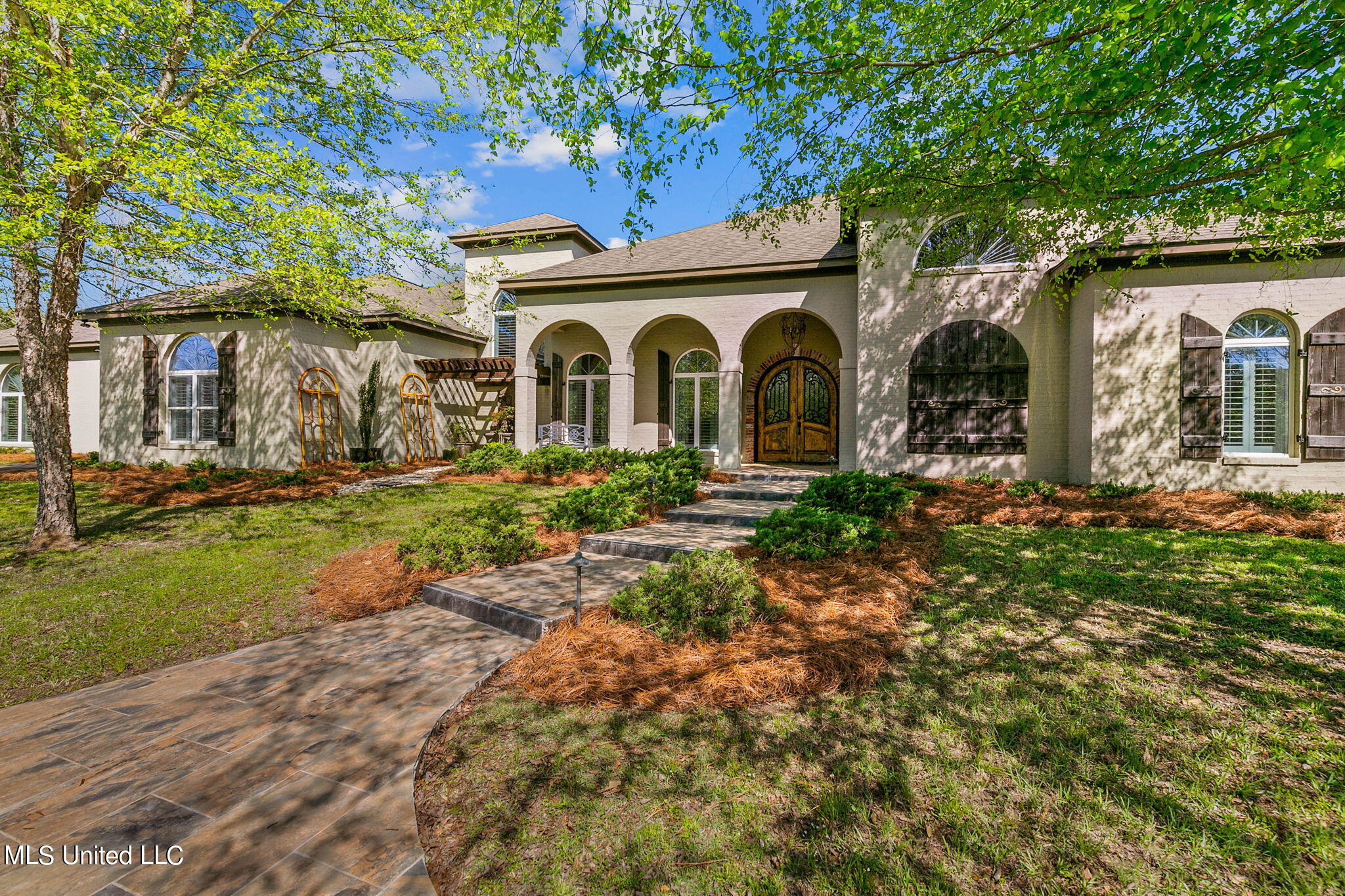 848 Old Agency Road Ridgeland, MS 39157 - Photo 13 of 107 Front of house 2