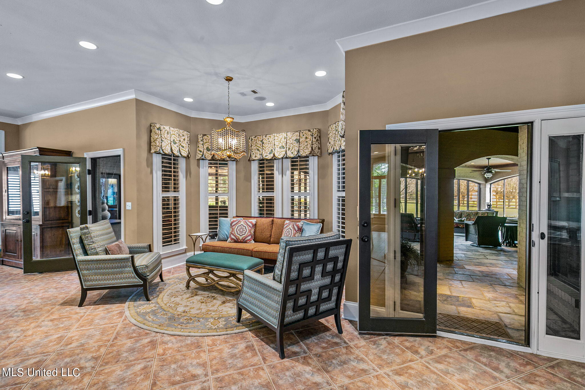 848 Old Agency Road Ridgeland, MS 39157 - Photo 24 of 107 Breakfast Area 1