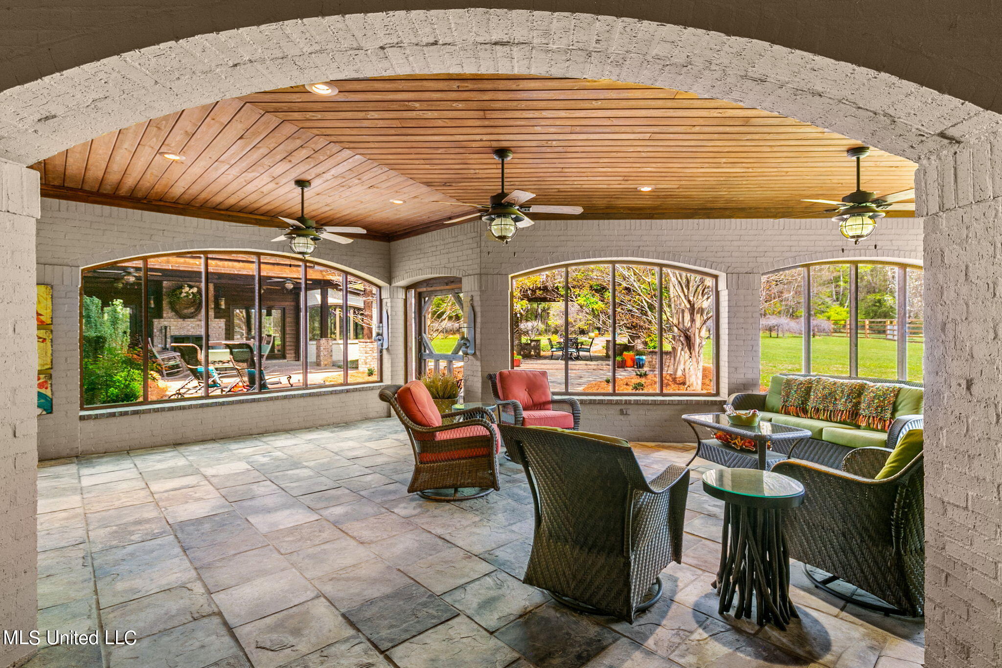 848 Old Agency Road Ridgeland, MS 39157 - Photo 53 of 107 Patio off bedroom and kitchen 1
