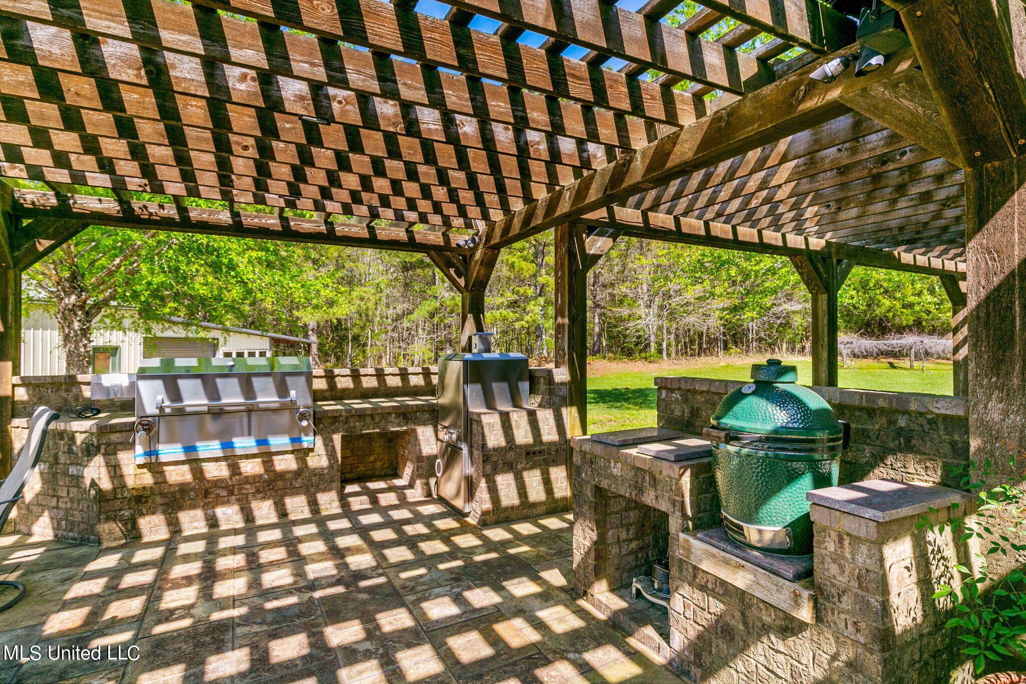848 Old Agency Road Ridgeland, MS 39157 - Photo 82 of 107 Pergola Outdoor Kitchen 4