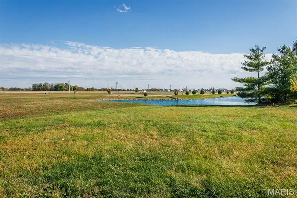 $57,000 | 55 Jason's Pointe, Highland, IL 62249