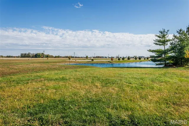 $57,000 | 55 Jason's Pointe, Highland, IL 62249