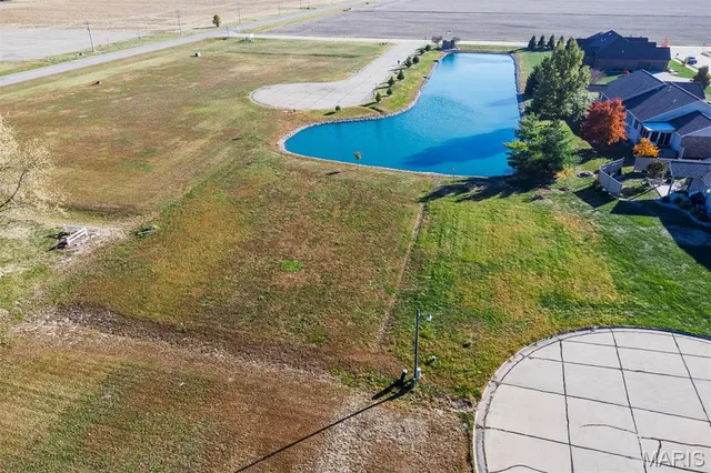 $57,000 | 55 Jason's Pointe, Highland, IL 62249