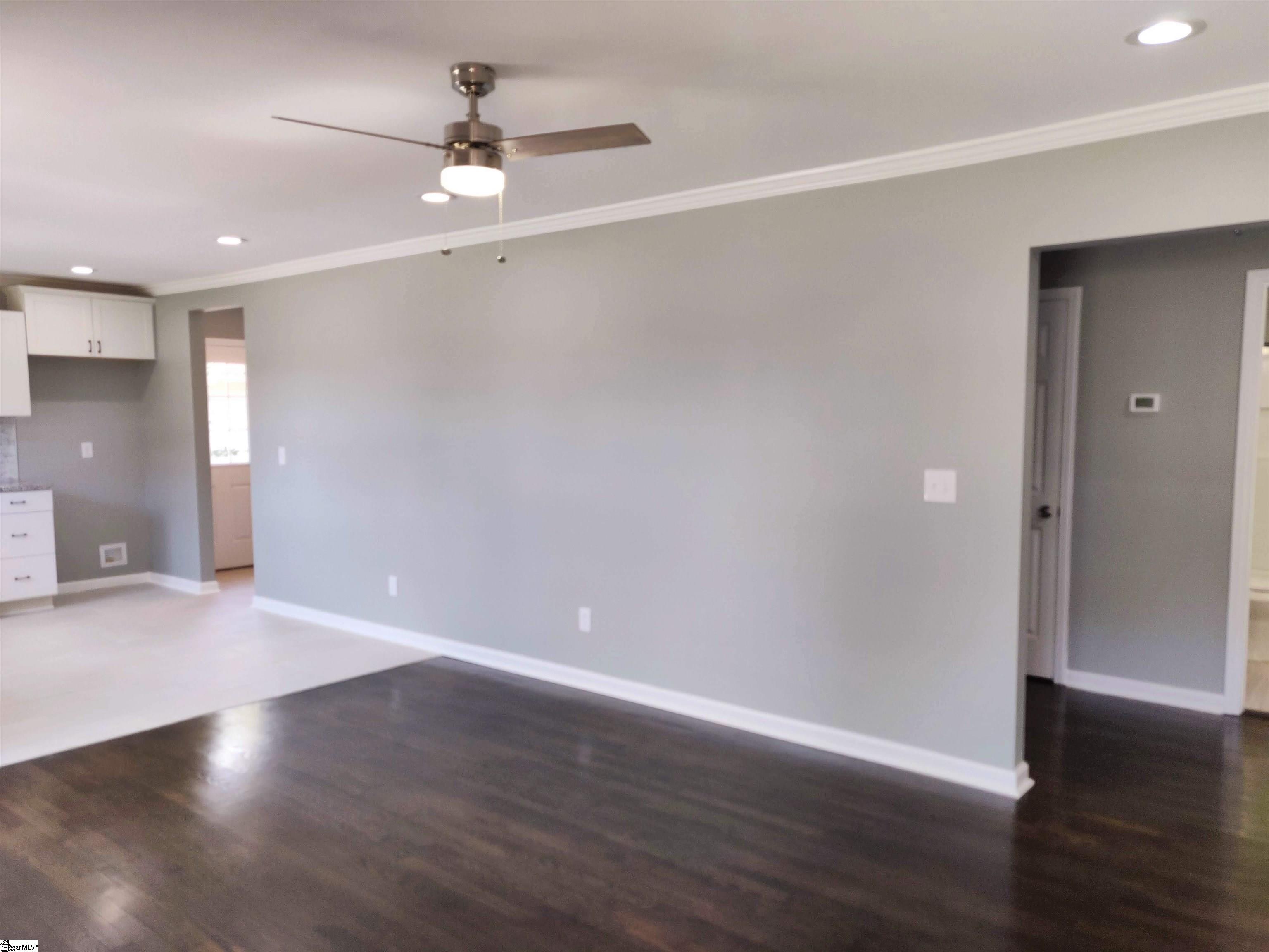 503 Ridgewood Drive Greer, SC 29651 - Photo 8 of 19 Gallery Image 8