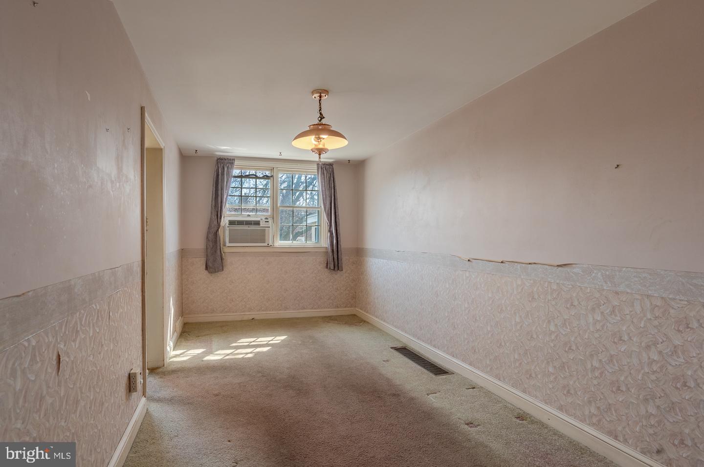 342 Rively Avenue Darby, PA 19023 - Photo 3 of 21 formal dining room -