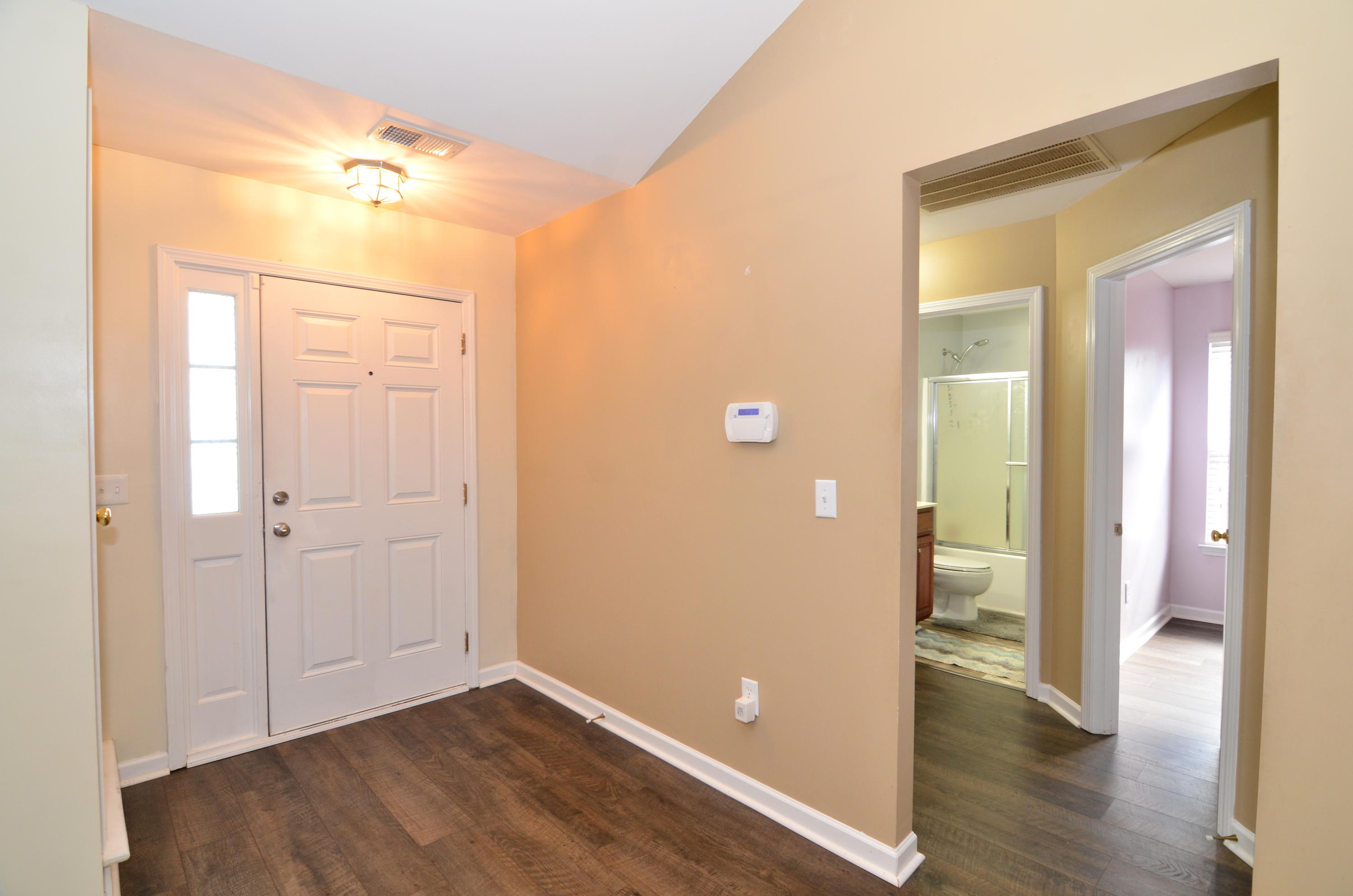 107 Longfield Road Summerville, SC 29486 - Photo 4 of 36 DSC_4916