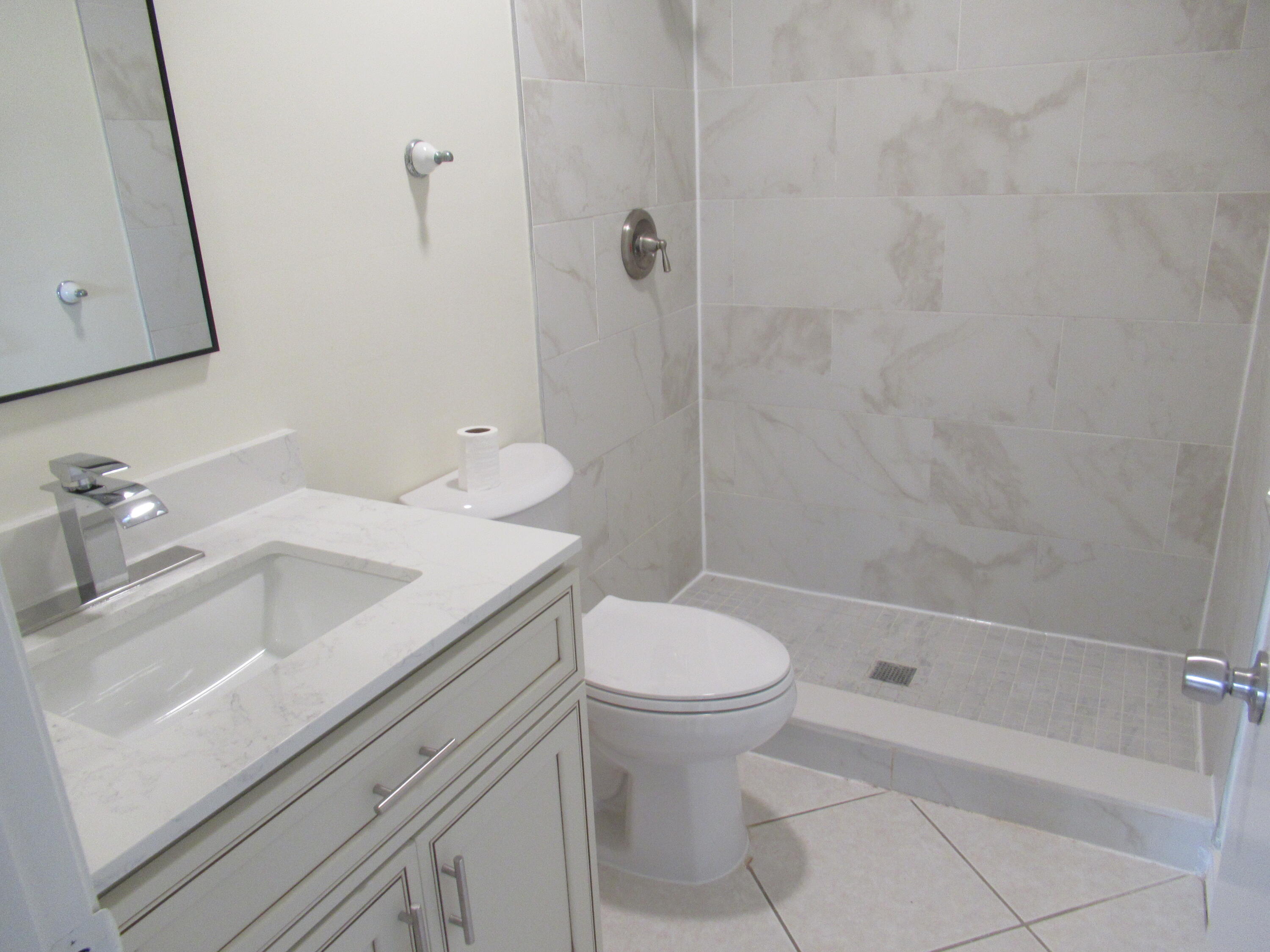 22017 Palms Way, Unit 205 Boca Raton, FL 33433 - Photo 16 of 37 15