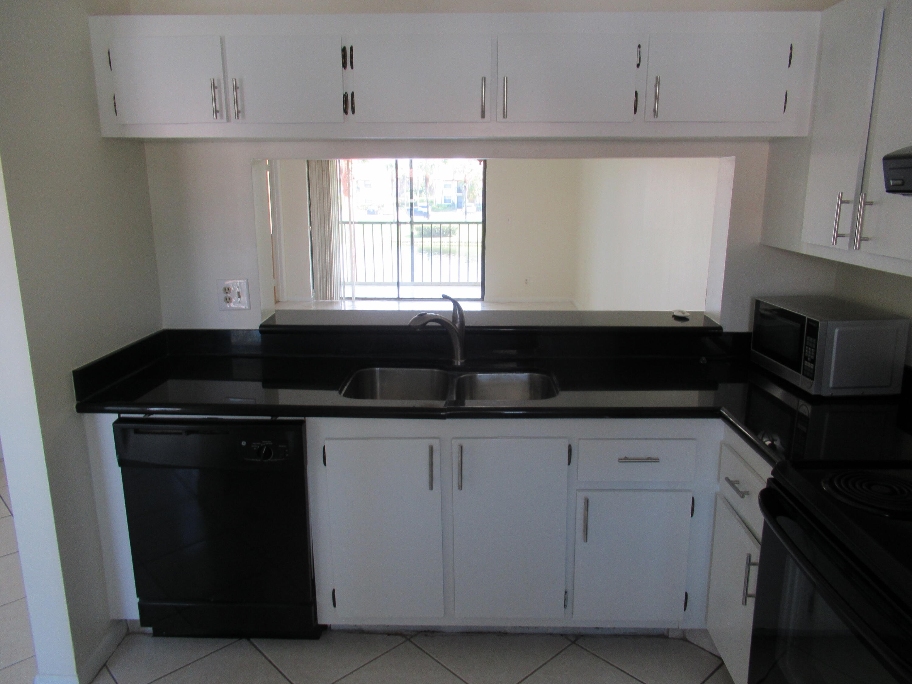 22017 Palms Way, Unit 205 Boca Raton, FL 33433 - Photo 7 of 37 6