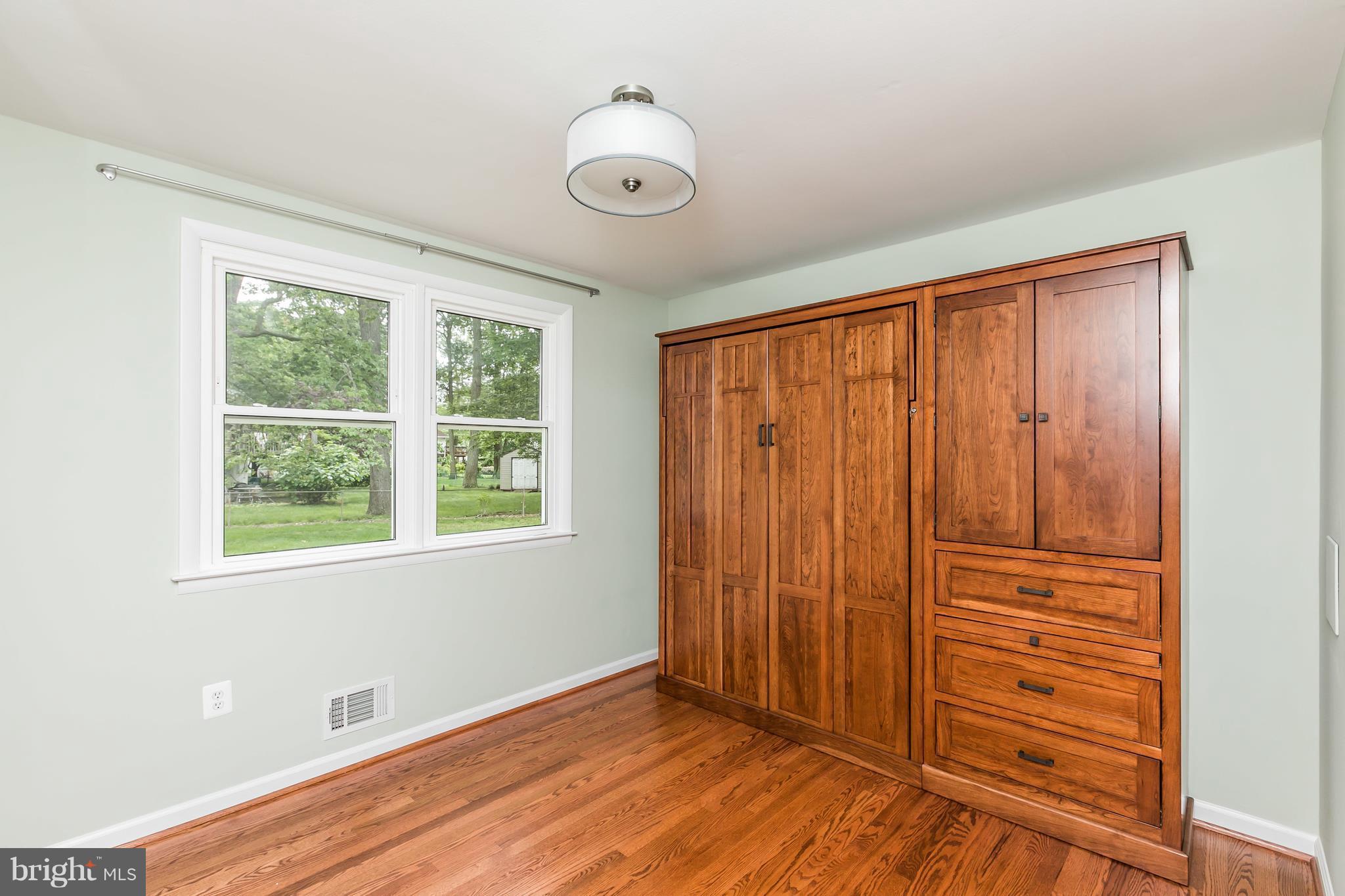 7901 Central Road Pasadena, MD 21122 - Photo 11 of 22 Bedroom