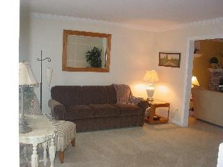 6810 Lockmill Road Temperance, MI 48182 - Photo 4 of 13 767215-3.JPG