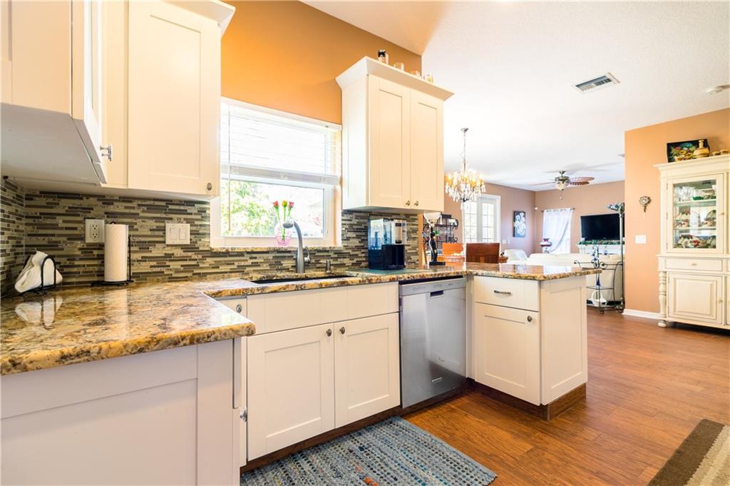 485 Southwest Rustic Circle Stuart, FL 34997 - Photo 14 of 22 Gallery Image 14