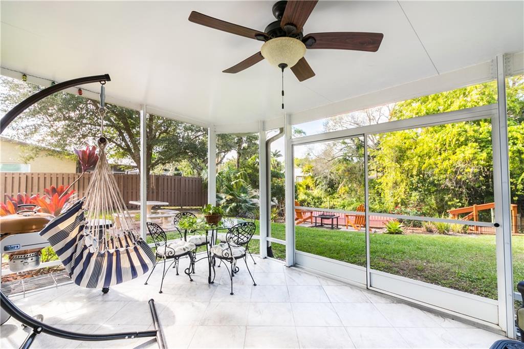 485 Southwest Rustic Circle Stuart, FL 34997 - Photo 20 of 22 Gallery Image 20