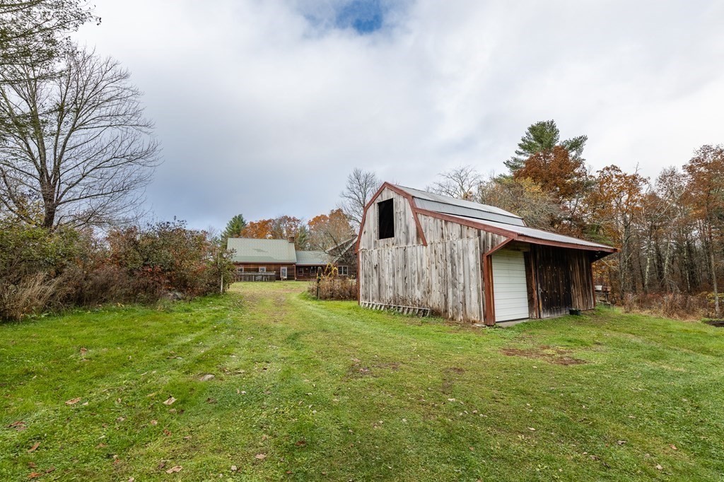 33 Putnam Road Sturbridge, MA 01566 - Photo 13 of 42