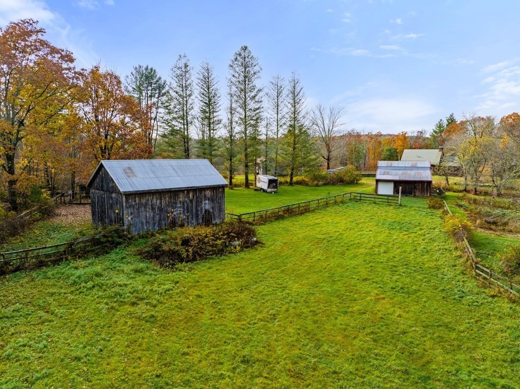 33 Putnam Road Sturbridge, MA 01566 - Photo 16 of 42