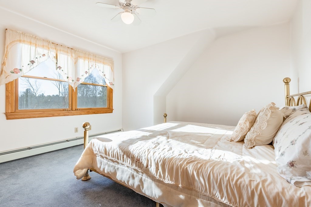 33 Putnam Road Sturbridge, MA 01566 - Photo 34 of 42