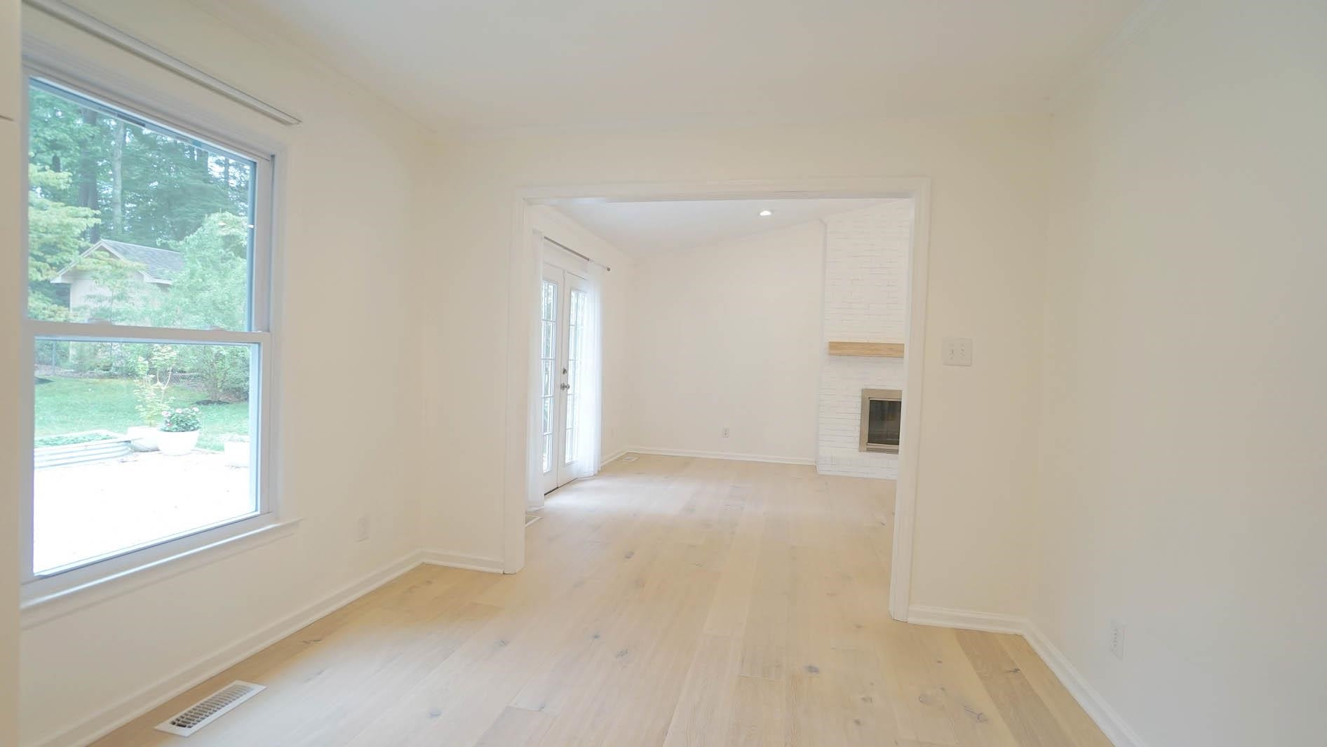 302 Abbey Lane Cary, NC 27511 - Photo 12 of 38 *Cheery Dining Room*