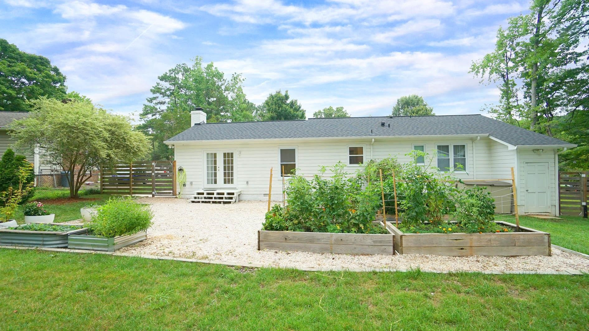 302 Abbey Lane Cary, NC 27511 - Photo 31 of 38 Photo 32