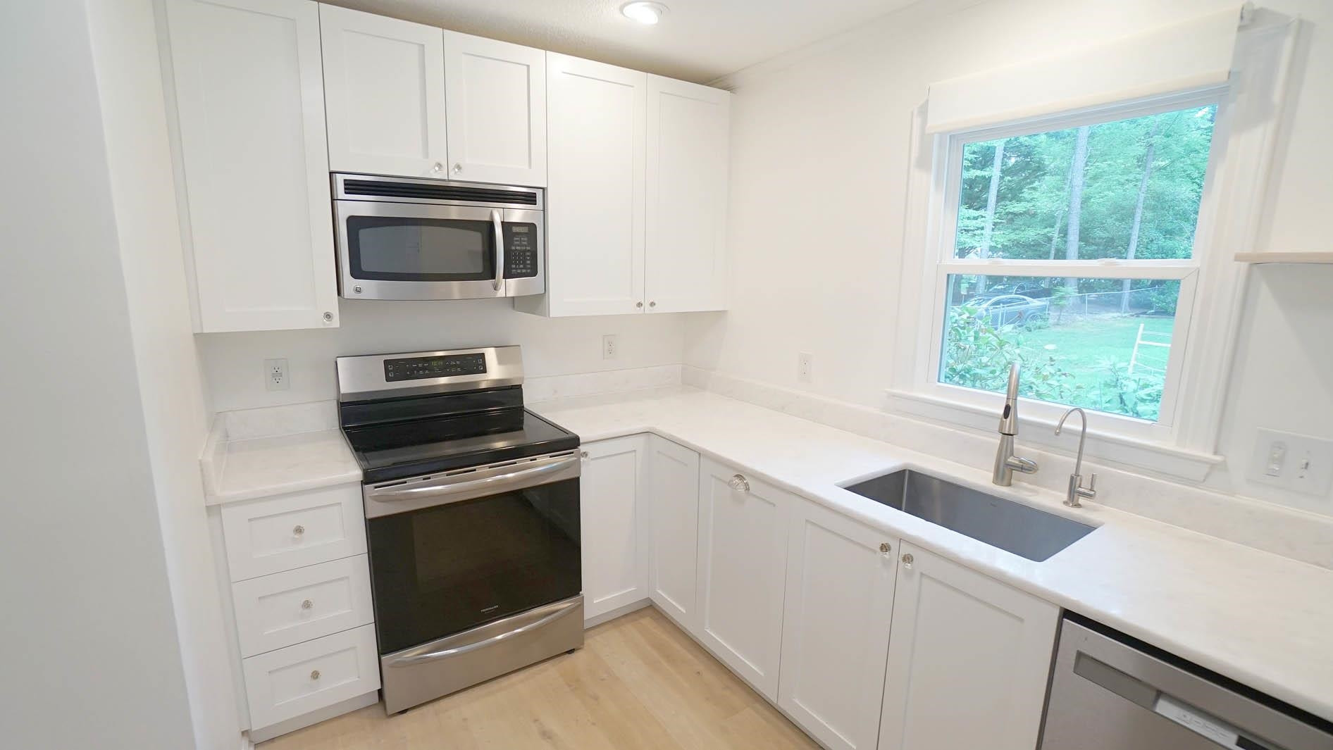 302 Abbey Lane Cary, NC 27511 - Photo 8 of 38 *Gorgeous White Marble Countertops*