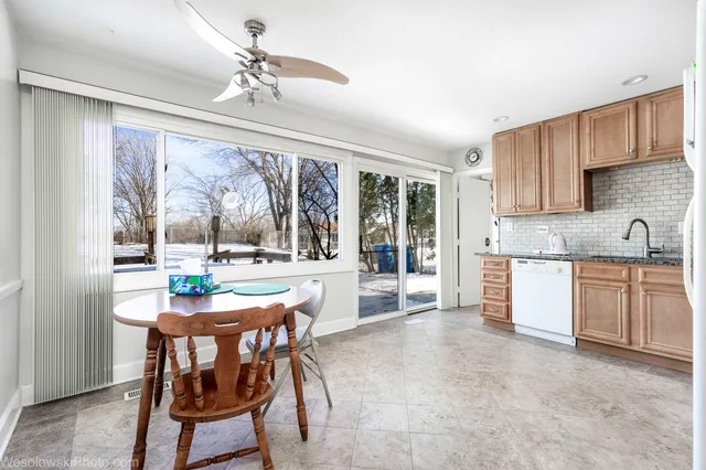 $295,000 | 5615 Star Drive, Hanover Park, IL 60133