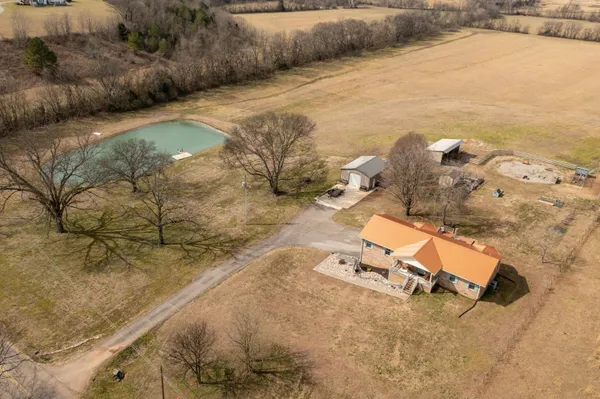 $589,000 | 10115 Upper East Valley Road, Pikeville, TN 37367