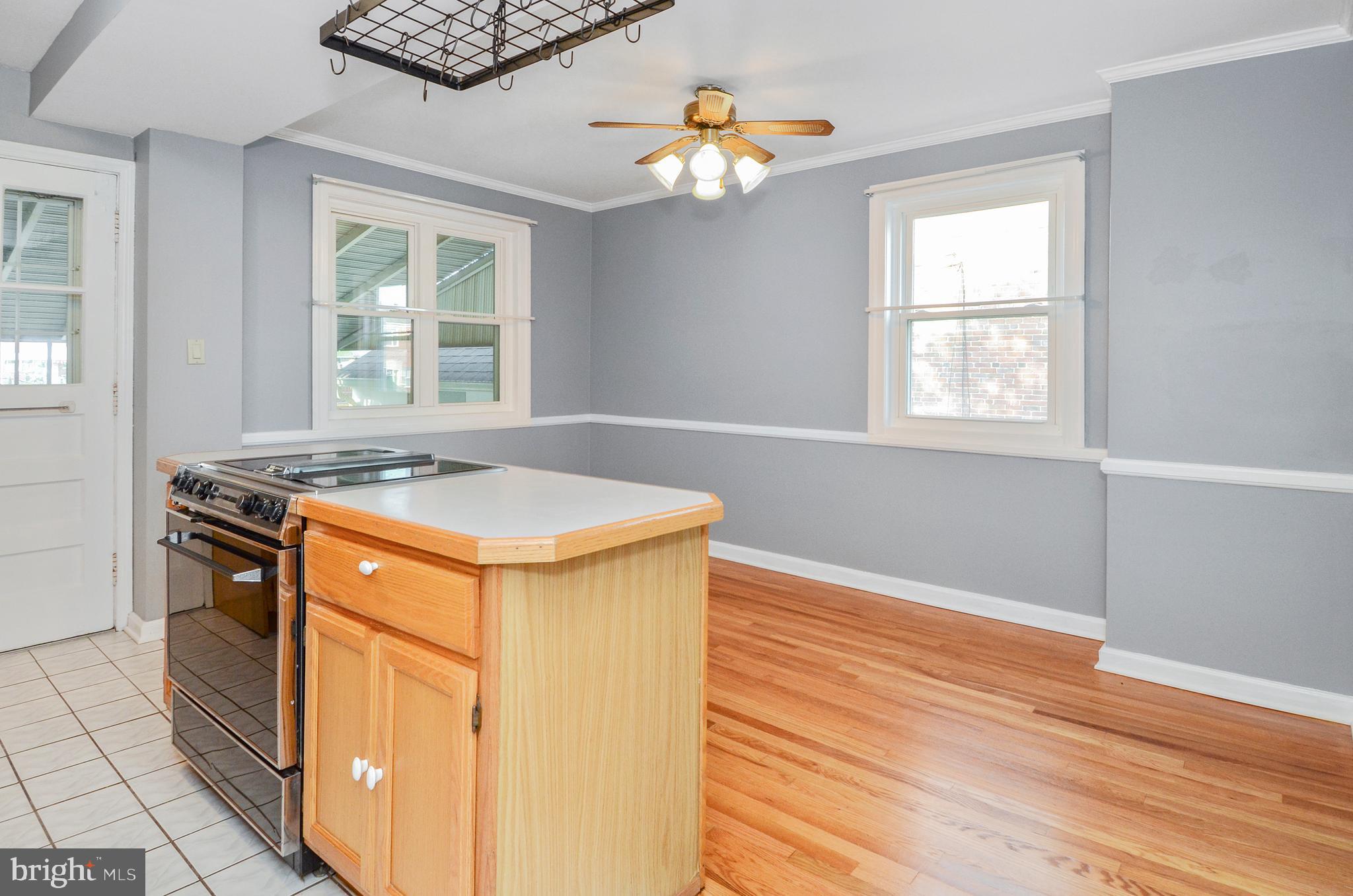 7746 Wynbrook Road Baltimore, MD 21224 - Photo 12 of 32 KITCHEN