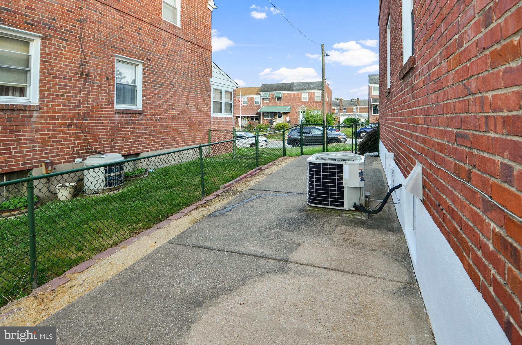 7746 Wynbrook Road Baltimore, MD 21224 - Photo 32 of 32 EXTERIOR SIDE