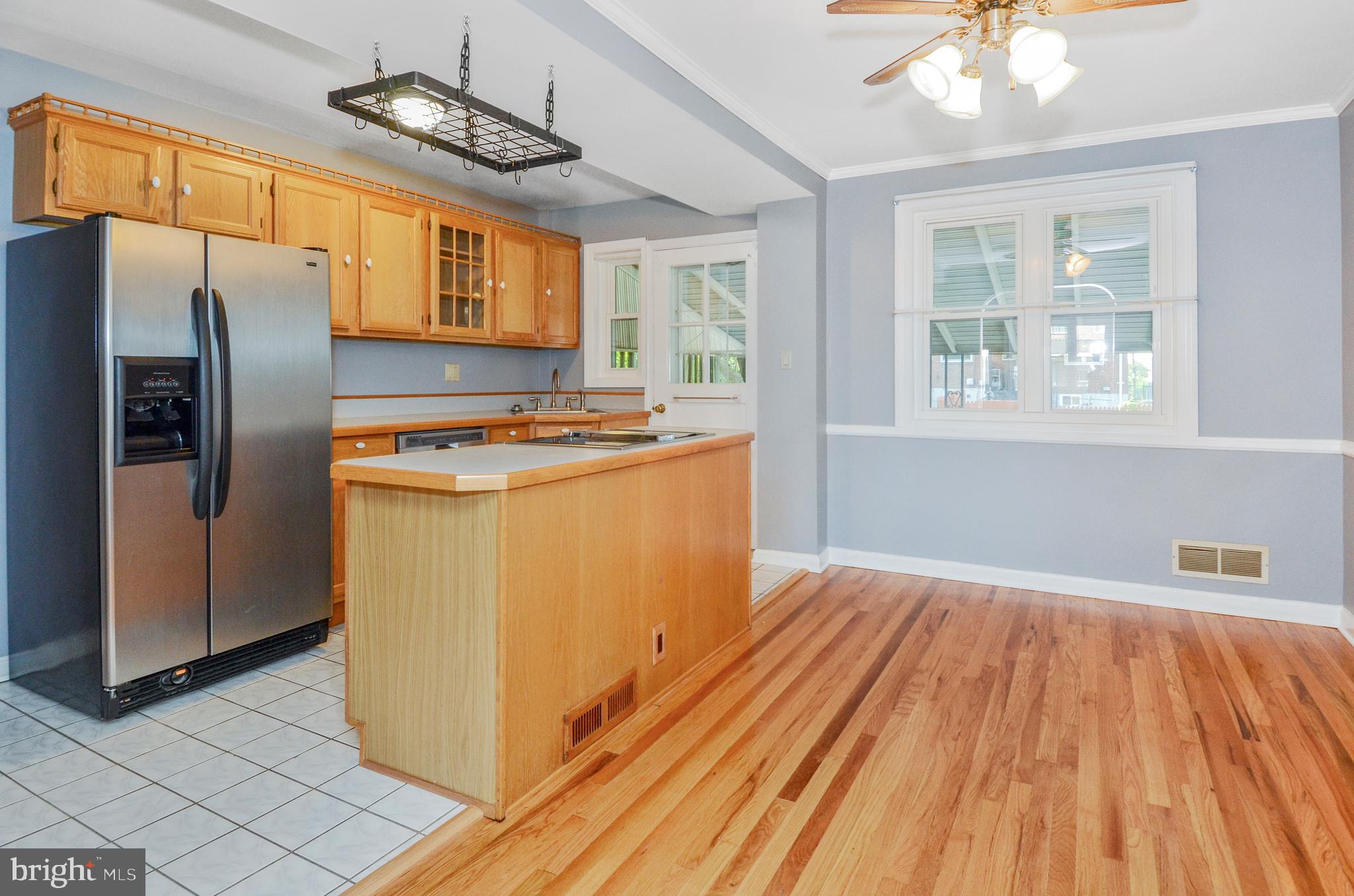 7746 Wynbrook Road Baltimore, MD 21224 - Photo 7 of 32 DINING AREA