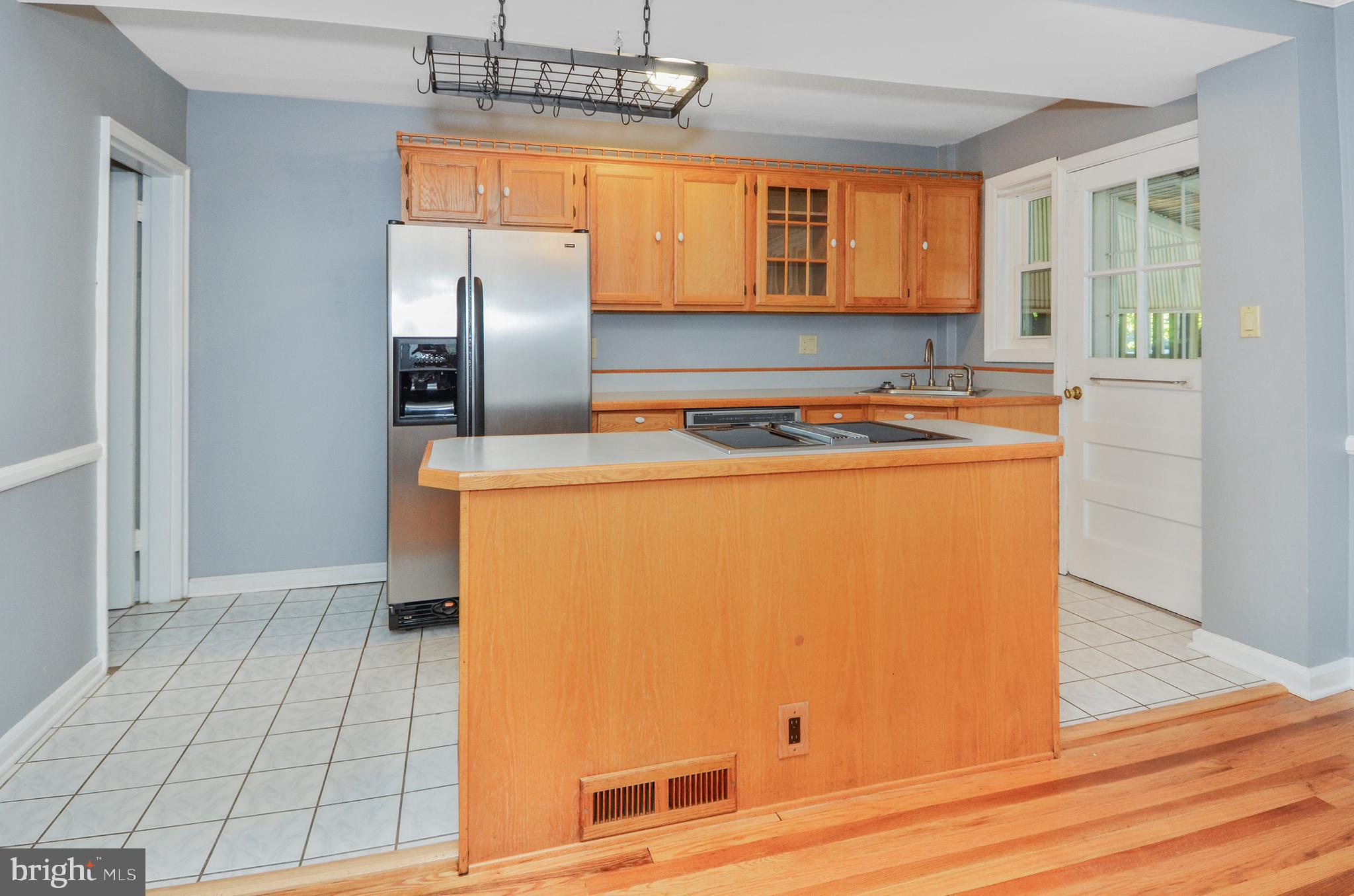 7746 Wynbrook Road Baltimore, MD 21224 - Photo 8 of 32 KITCHEN