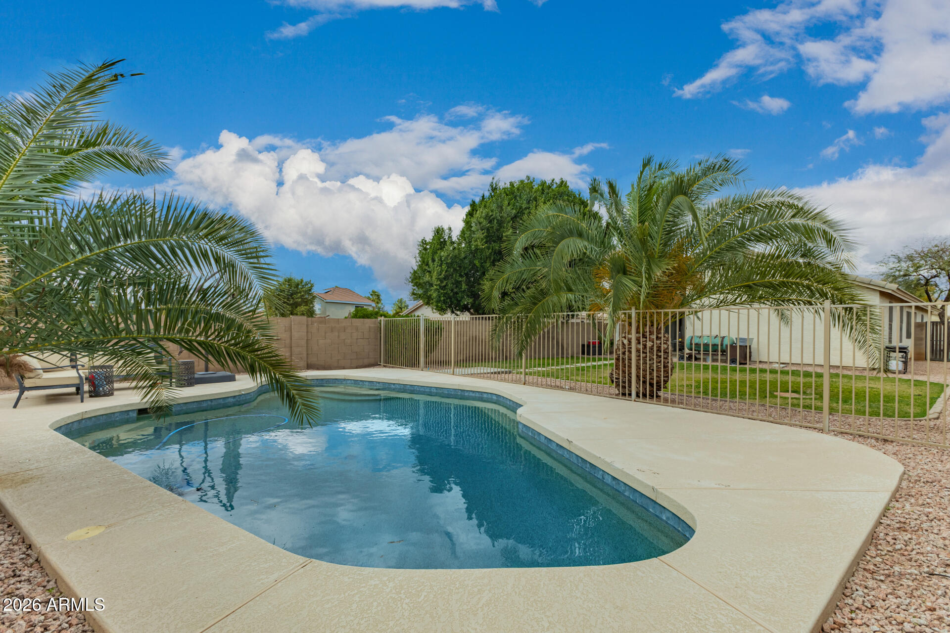 3407 East Escuda Road Phoenix, AZ 85050 - Photo 29 of 32 a view of a backyard
